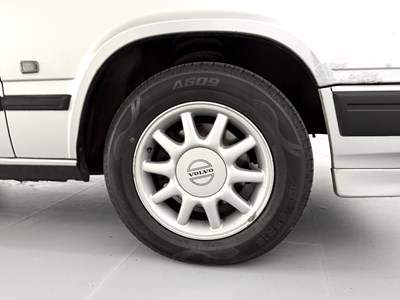 Lot 76 - 1997 Volvo 940 Turbo