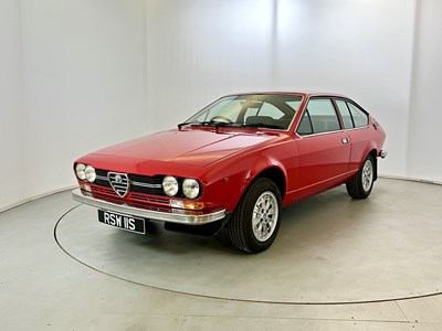 Lot 80 - 1977 Alfa Romeo Alfetta GTV 2.0
