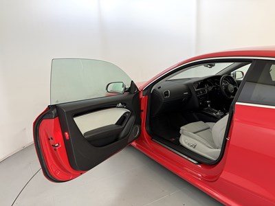 Lot 121 - 2013 Audi RS5