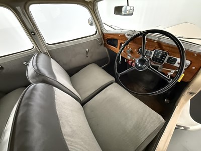 Lot 5 - 1954 Citroen Traction Avant