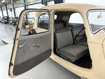Lot 5 - 1954 Citroen Traction Avant