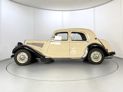 Lot 5 - 1954 Citroen Traction Avant
