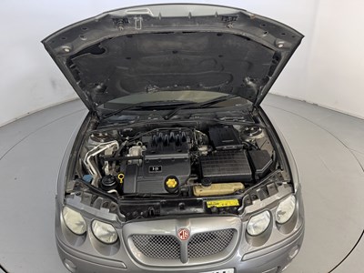 Lot 70 - 2002 MG ZT