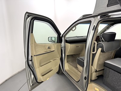 Lot 113 - 2006 Nissan Elgrand 4x4 Camper