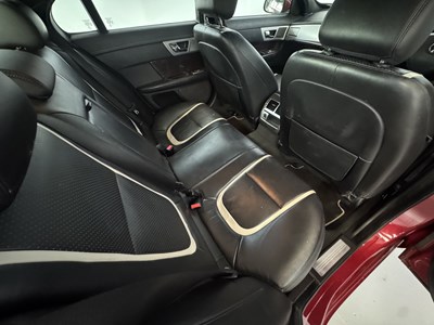 Lot 48 - 2015 Jaguar XF