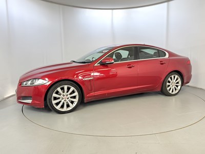 Lot 48 - 2015 Jaguar XF