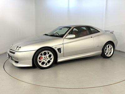 Lot 1 - 1999 Alfa Romeo GTV Lusso