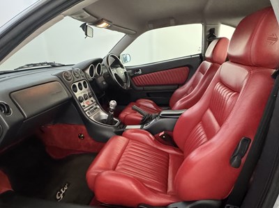 Lot 1 - 1999 Alfa Romeo GTV Lusso