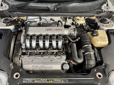 Lot 1 - 1999 Alfa Romeo GTV Lusso