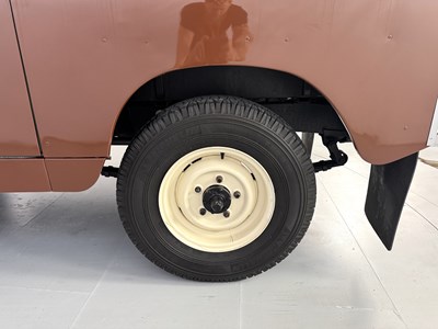 Lot 19 - 1966 Land Rover Series 2A - WITHDRAWN