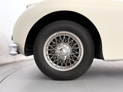 Lot 90 - 1955 Jaguar XK140