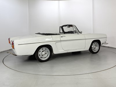 Lot 26 - 1966 Renault Caravelle