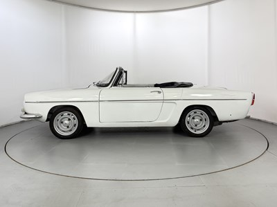 Lot 26 - 1966 Renault Caravelle