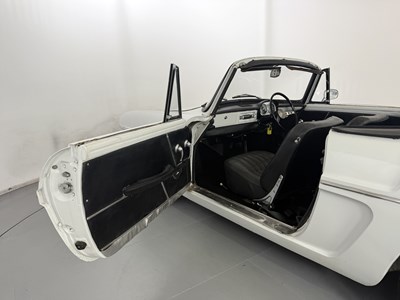 Lot 26 - 1966 Renault Caravelle
