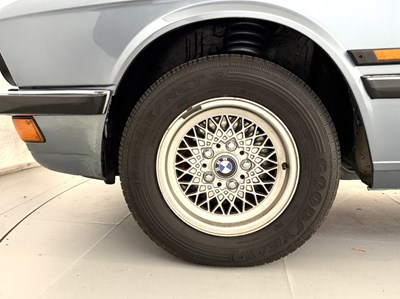 Lot 143 - 1987 BMW 525E