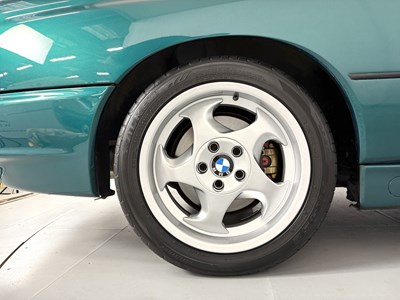 Lot 25 - 1992 BMW 850i