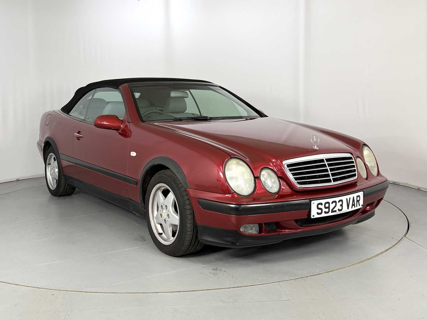 Lot 174 - 1998 Mercedes-Benz CLK320 - NO RESERVE