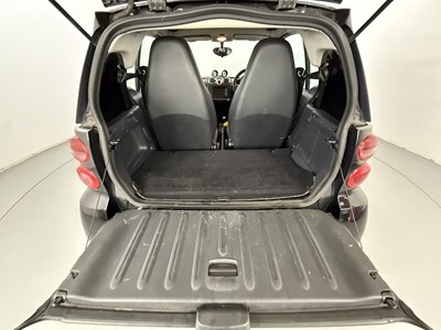 Lot 106 - 2010 Smart Fortwo