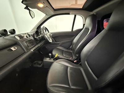 Lot 106 - 2010 Smart Fortwo
