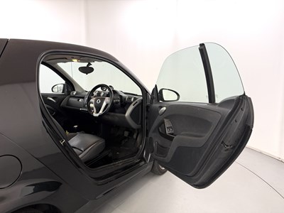 Lot 106 - 2010 Smart Fortwo