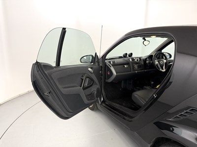 Lot 106 - 2010 Smart Fortwo