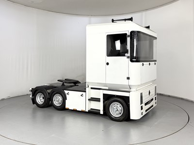 Lot 34 - 1/2 Scale Renault Magnum