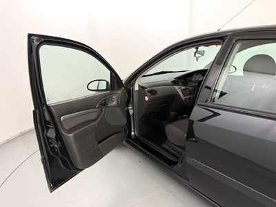 Lot 104 - 2000 Ford Focus Zetec