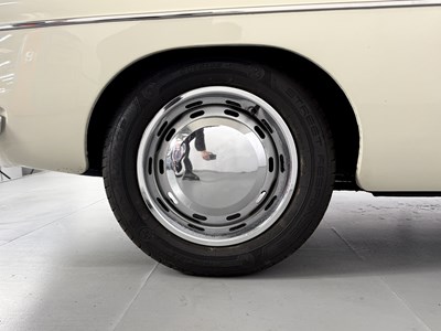 Lot 35 - 1969 MG C Roadster