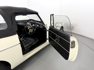 Lot 35 - 1969 MG C Roadster