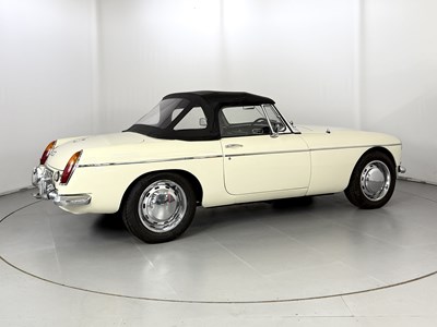 Lot 35 - 1969 MG C Roadster