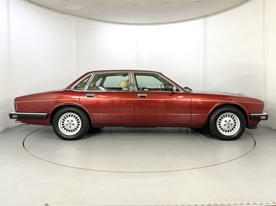 Lot 15 - 1992 Jaguar Sovereign