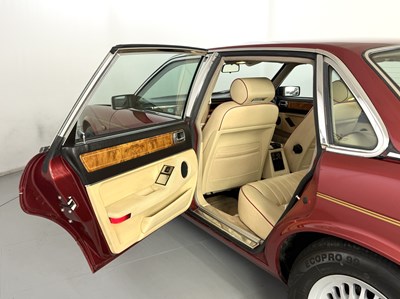 Lot 15 - 1992 Jaguar Sovereign