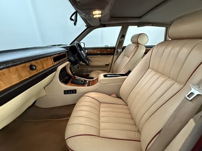 Lot 15 - 1992 Jaguar Sovereign