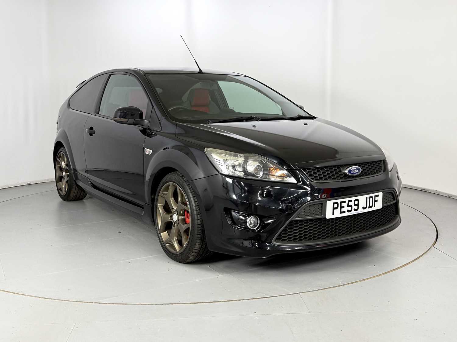 Lot 37 - 2009 Ford Focus ST-2