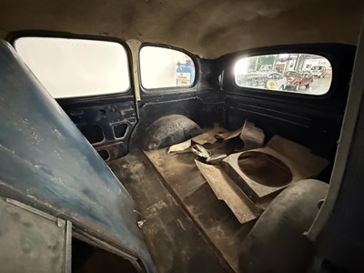Lot 111 - 1950 Renault Colorale Prarie
