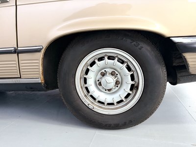 Lot 6 - 1980 Mercedes-Benz 350SL