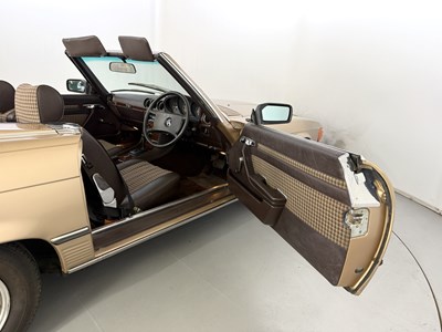 Lot 6 - 1980 Mercedes-Benz 350SL