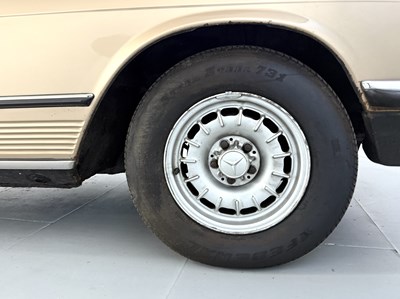 Lot 6 - 1980 Mercedes-Benz 350SL