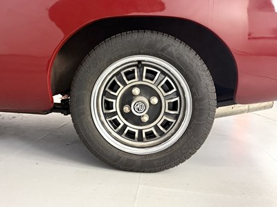 Lot 113 - 1973 MG BGT V8