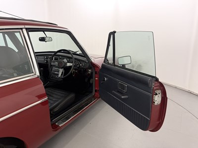 Lot 113 - 1973 MG BGT V8
