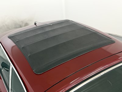 Lot 113 - 1973 MG BGT V8