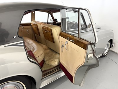 Lot 65 - 1960 Bentley S2
