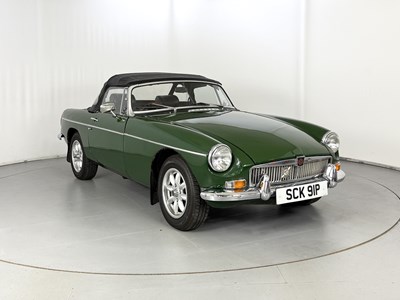 Lot 26 - 1976 MG B Roadster