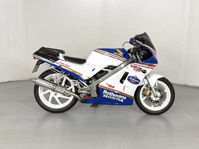 Lot 22 - 1987 Honda VFR 400R