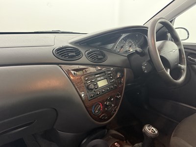 Lot 154 - 1999 Ford Focus Ghia - NO RESERVE