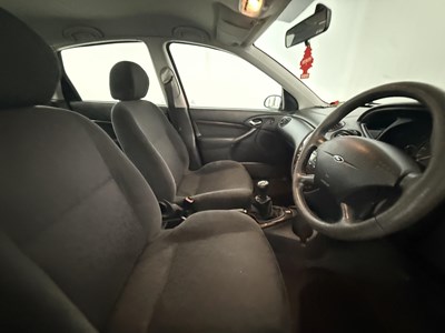 Lot 154 - 1999 Ford Focus Ghia - NO RESERVE