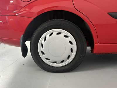 Lot 154 - 1999 Ford Focus Ghia - NO RESERVE