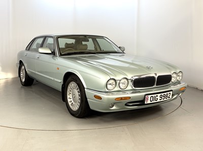 Lot 42 - 1998 Jaguar XJ8