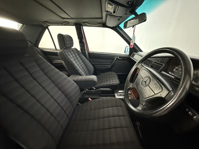 Lot 120 - 1993 Mercedes-Benz 190D