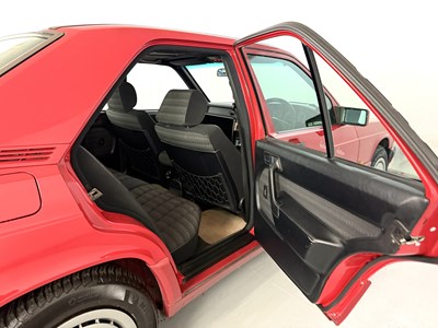 Lot 120 - 1993 Mercedes-Benz 190D